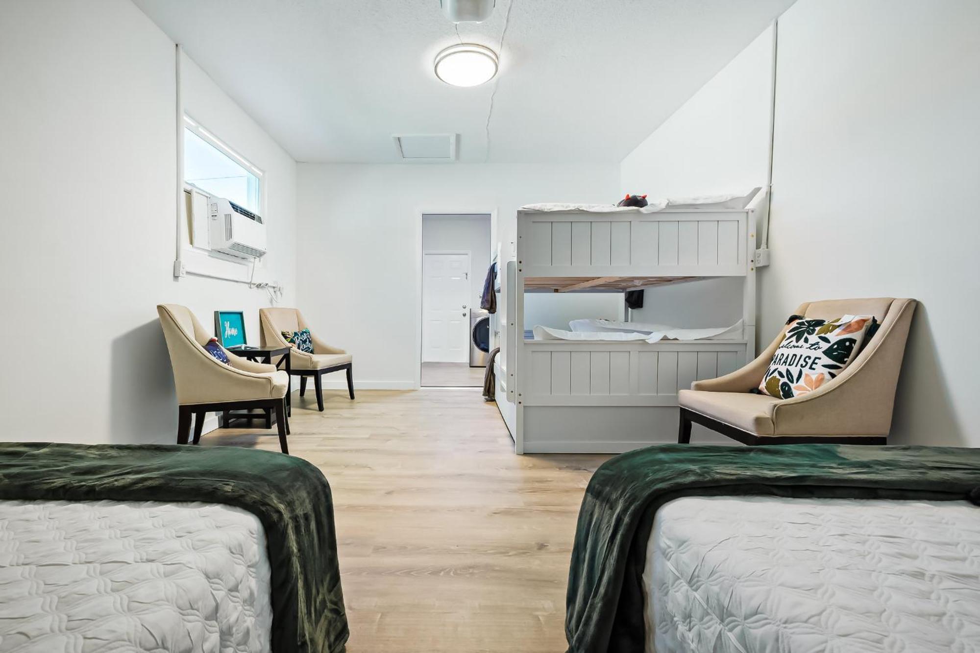 Ixora16 Heated Pool, Mins To Beach, Airport, Usssa, Cruise Port, 1H To Disney Мелбърн Екстериор снимка
